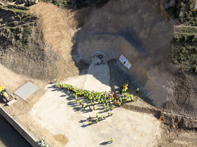 El Cale de la tuneladora ''Creta'' - Túnel Mularroya